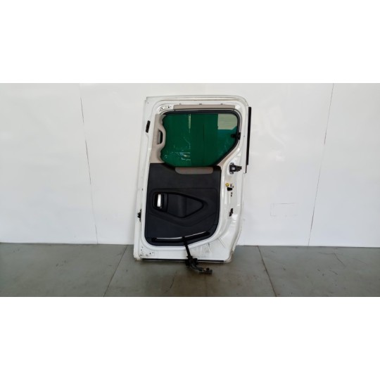 RIGHT SIDE SLIDING DOOR PEUGEOT Partner 2008> used