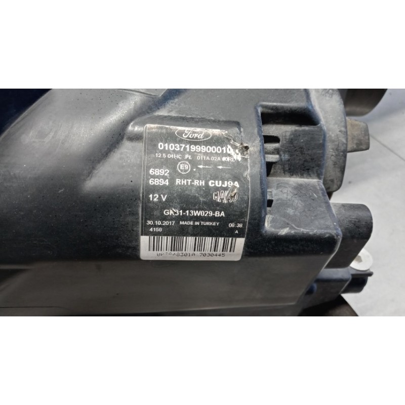 FORD van FARO ANTERIORE DESTRO FORD van Transit 2014>2018 usato