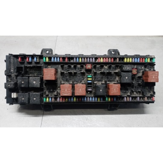 SCATOLA FUSIBILI RENAULT truck T 2014> usato