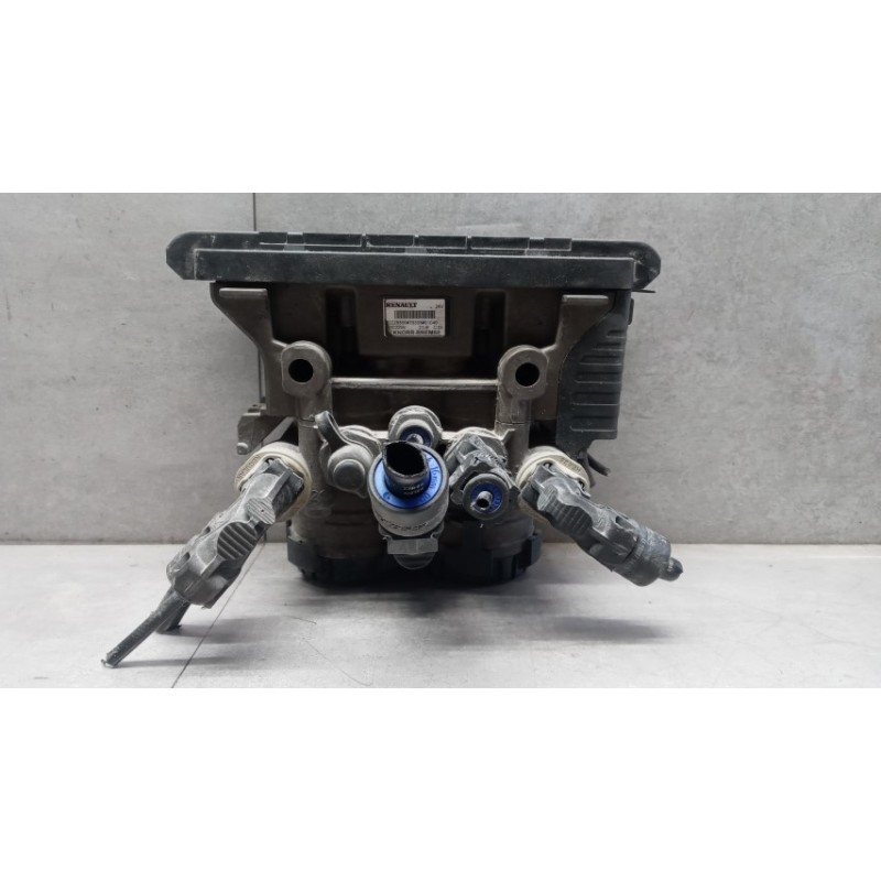 RENAULT truck VARIOUS BRAKE 2 RENAULT truck T 2014> used