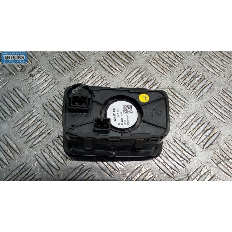 VOLKSWAGEN BLOCK LOGHTS  VOLKSWAGEN Passat 2014> used