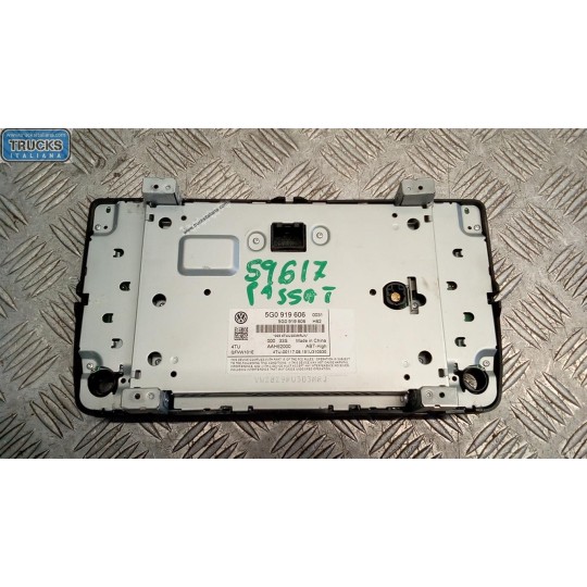 VARIOUS DISPLAY  VOLKSWAGEN Passat 2014> used