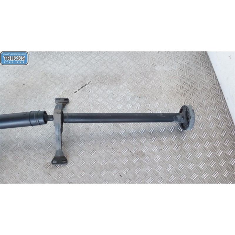VOLKSWAGEN REAR POWER TAKE OFF SHAFTS VOLKSWAGEN Passat 2014> used