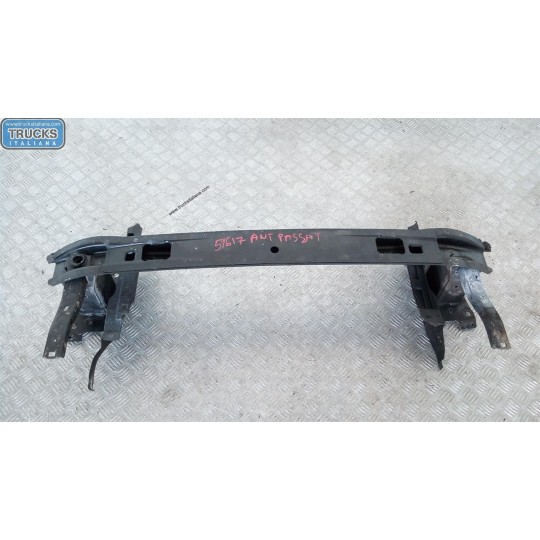 TRAVERSA ANTERIORE PARAURTO VOLKSWAGEN Passat 2014> usato