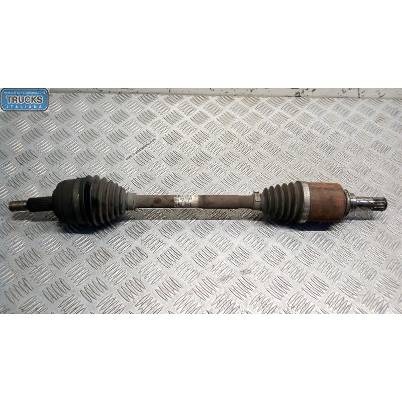 RENAULT FRONT HALF-AXLES LEFT  RENAULT Megane 2008>2012 used