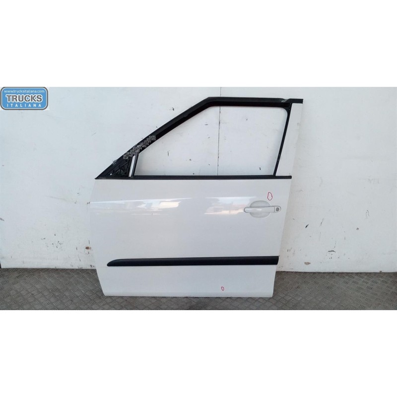 SKODA LEFT FRONT DOOR SKODA Fabia 2007>2014 (5J) used