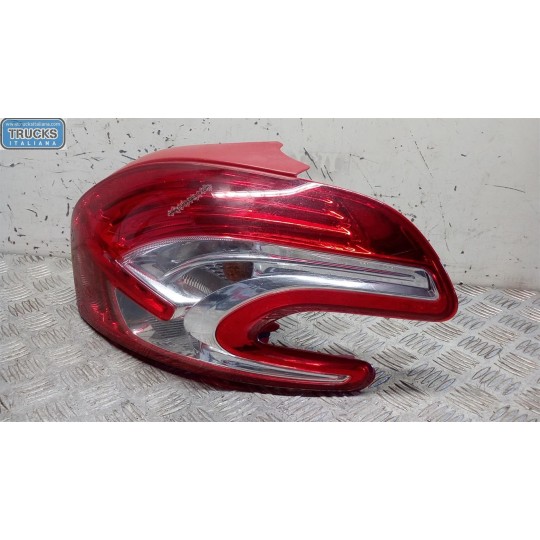 FARO POST ESTERNO LED DESTRO PEUGEOT 208 2012>2015 usato