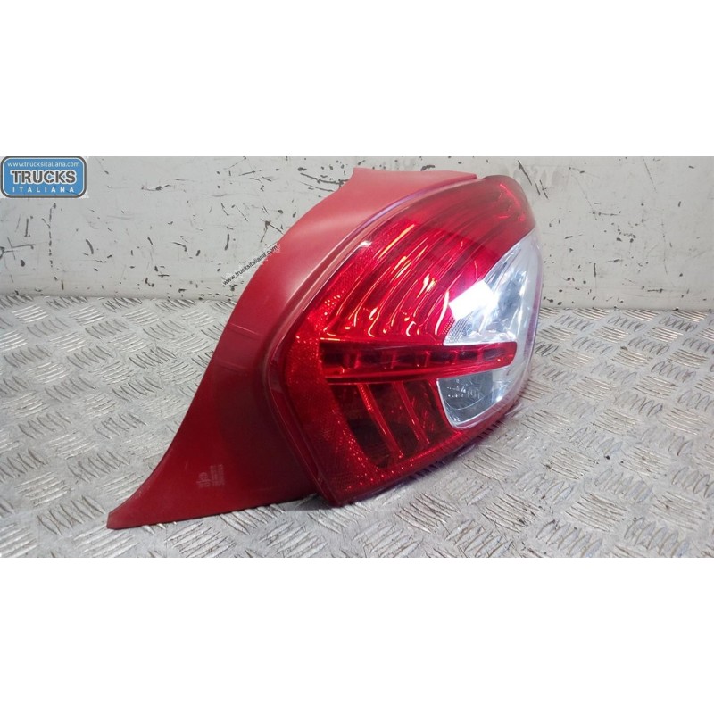 PEUGEOT FARO POST ESTERNO LED DESTRO PEUGEOT 208 2012>2015 usato