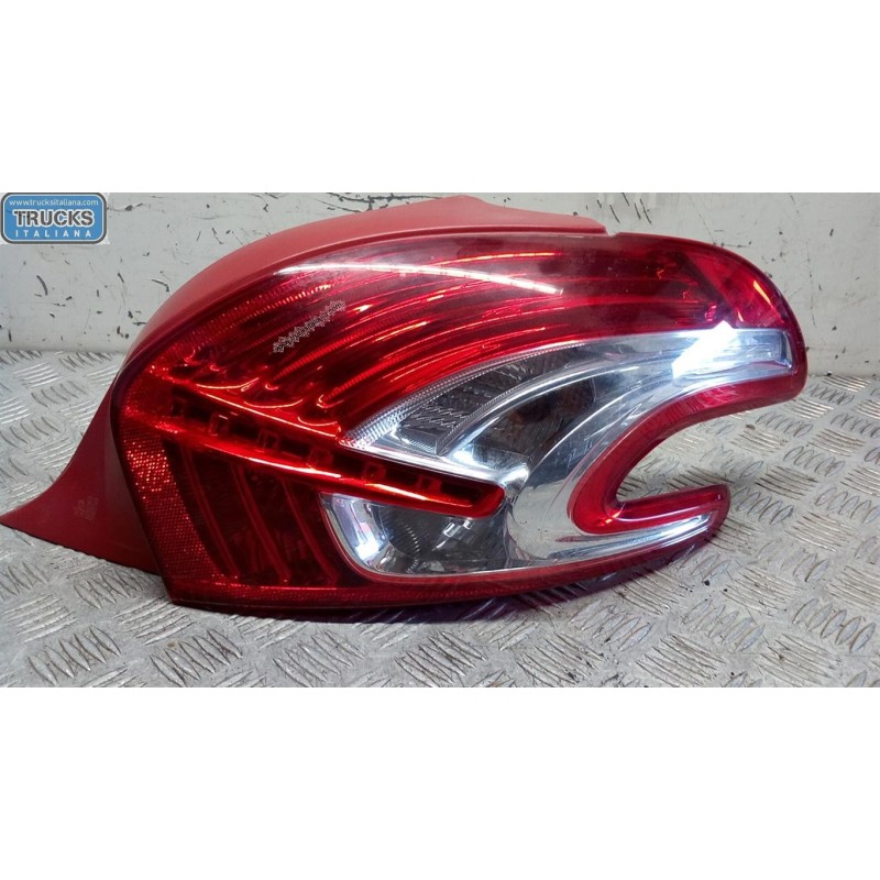 PEUGEOT RIGHT REAR LED LIGHT  PEUGEOT 208 2012>2015 used