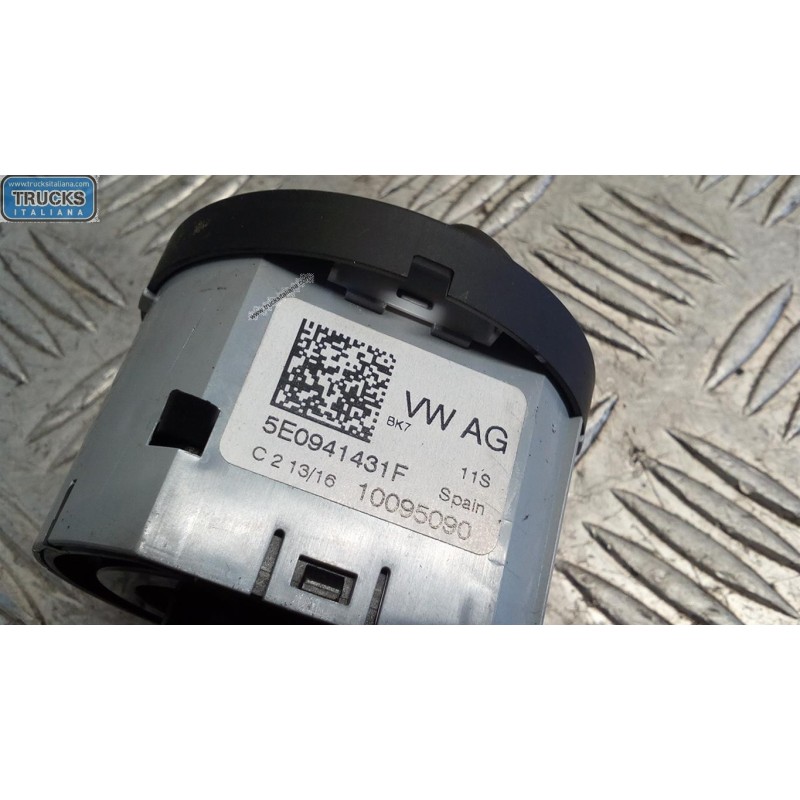 SKODA BLOCK LOGHTS  SKODA Fabia 2014> (NJ) used