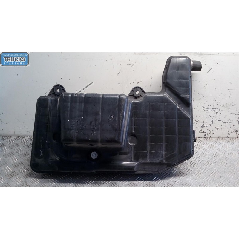 IVECO VASCHETTA ACQUA RADIATORE MOTORE IVECO Stralis 2013> usato