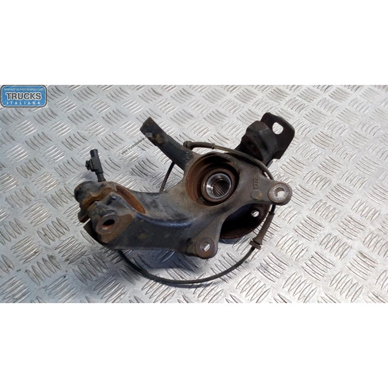 TOYOTA MONTANTE COMPLETO DESTRO TOYOTA Aygo 2014> usato