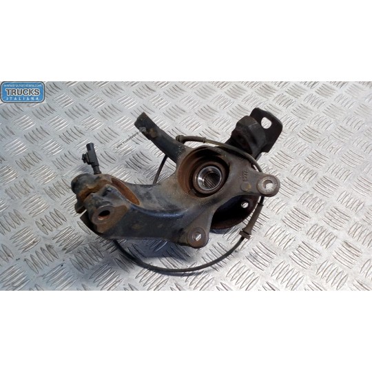 MONTANTE COMPLETO DESTRO TOYOTA Aygo 2014> usato