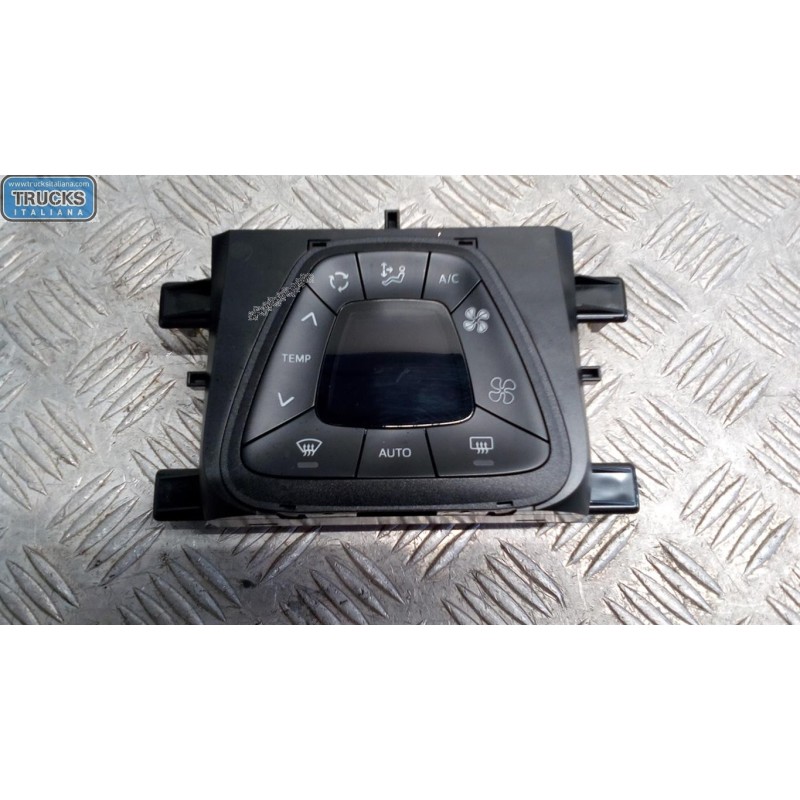 TOYOTA AC CONTROL UNIT TOYOTA Aygo 2014> used