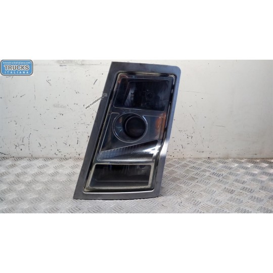 FARO ANTERIORE SINISTRO VOLVO truck FH12 II 2002>2008 usato