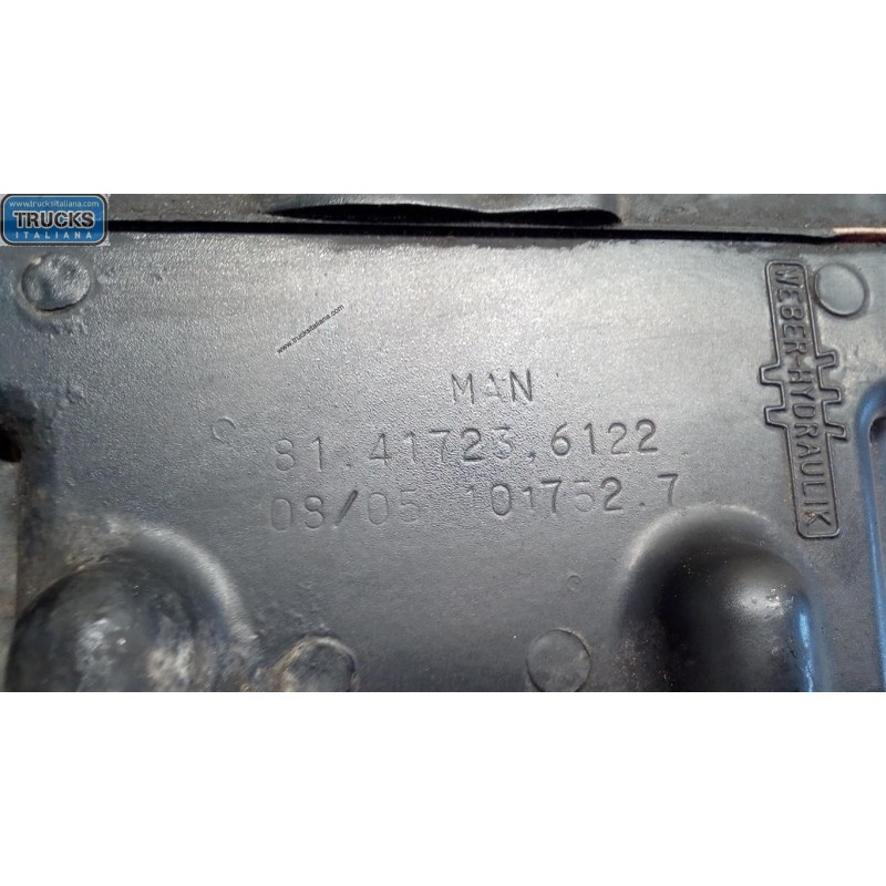 MAN CAB LIFT PUMP  MAN TG-A 2000>2007 used