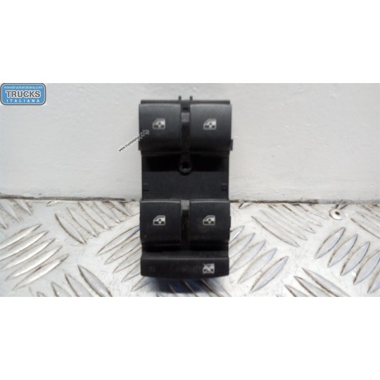 INTERRUTTORI E PULSANTI ALZAVETRI CHEVROLET Orlando 2011>2018 usato