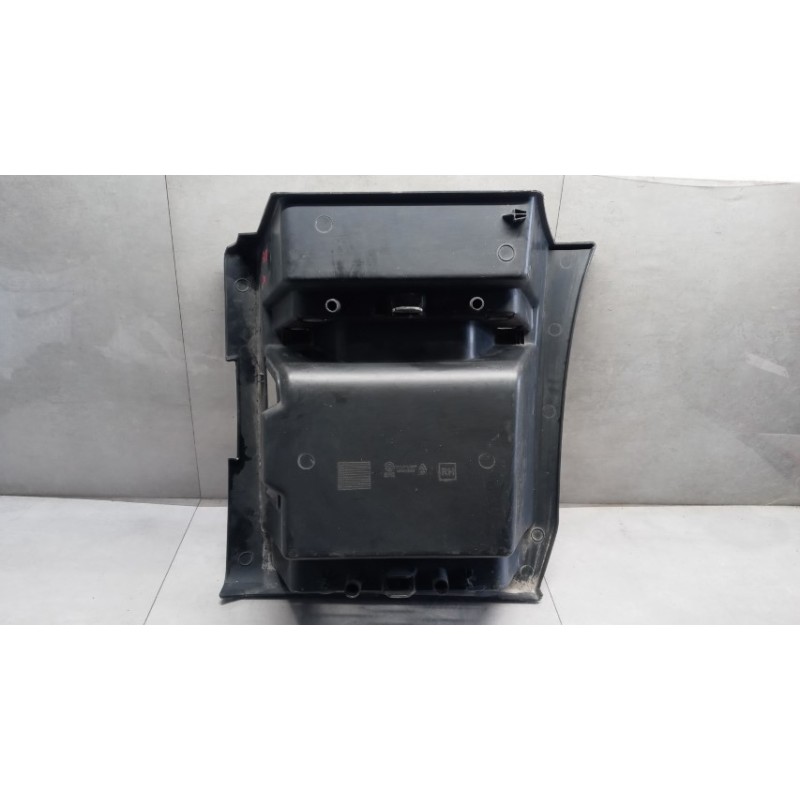 RENAULT truck PEDANA SALITA A/DX RENAULT truck T 2014> usato