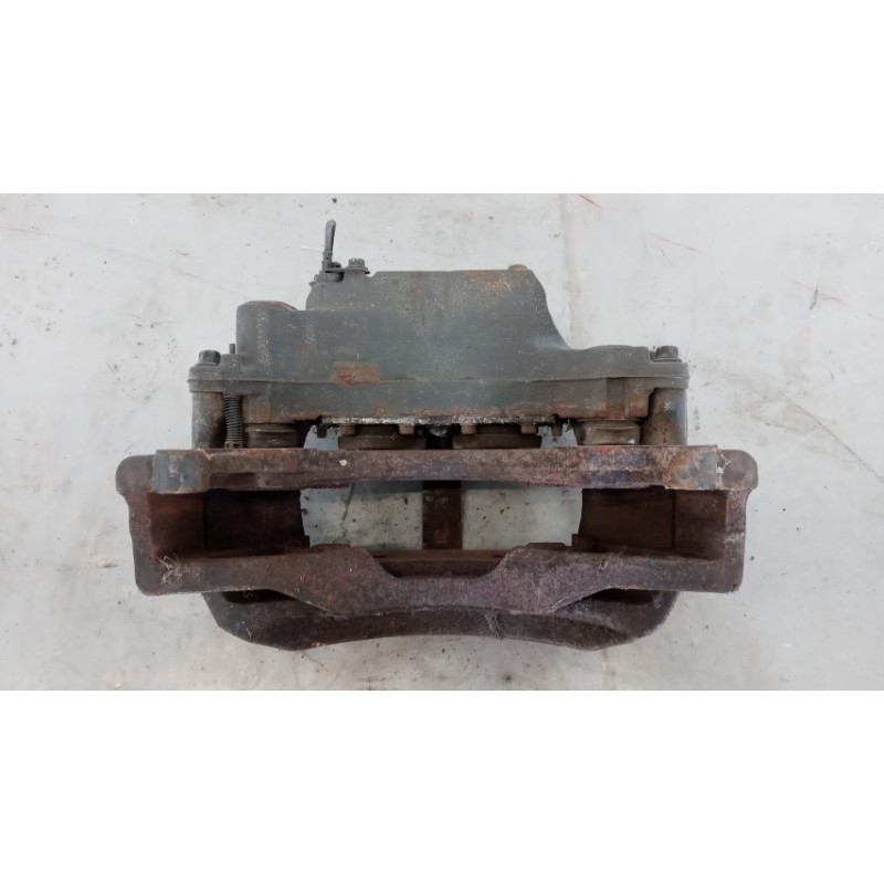 RENAULT truck PINZA POSTERIORE DESTRA RENAULT truck T 2014> usato