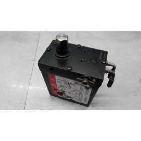CAB LIFT PUMP  RENAULT...