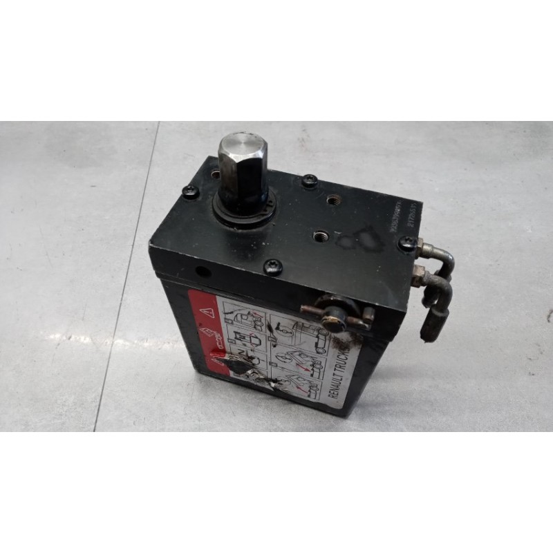 RENAULT truck CAB LIFT PUMP  RENAULT truck T 2014> used