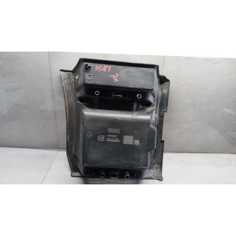 RENAULT truck PEDANA SALITA A/SX RENAULT truck T 2014> usato