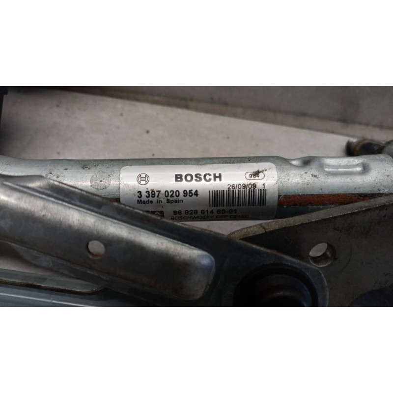 PEUGEOT windshield wiper motor PEUGEOT Partner 2008> used