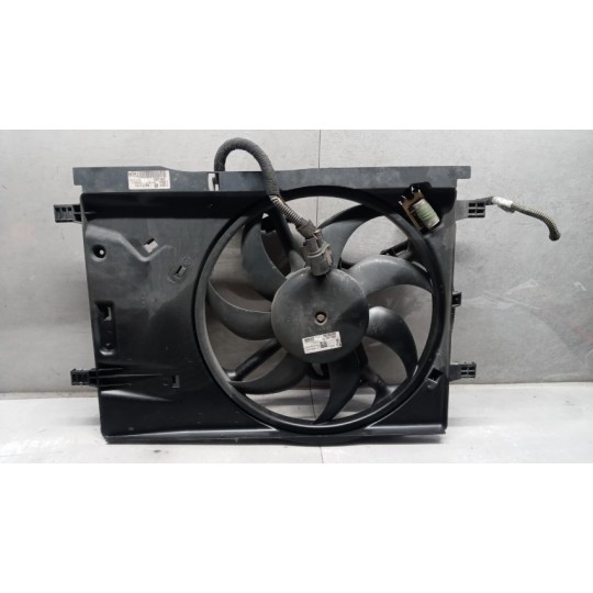 CONVOGLIATORE ELETTROVENTOLA OPEL Corsa D 2010>2014 usato