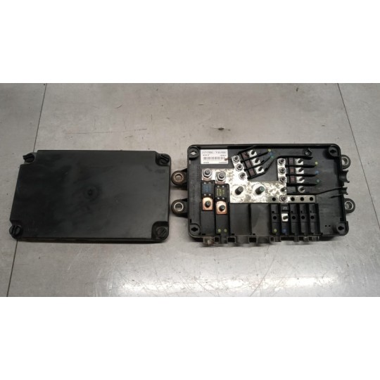 SCATOLA FUSIBILI RENAULT truck T 2014> usato