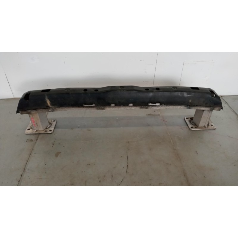 PEUGEOT TRAVERSA ANTERIORE PARAURTO PEUGEOT Partner 2008> usato