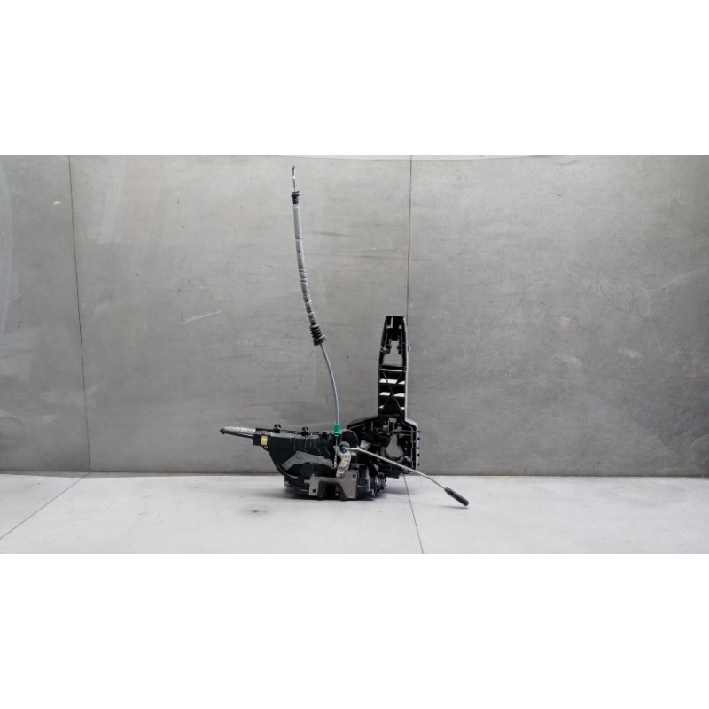 MERCEDES-BENZ van SERRATURA SCROCCO MERCEDES-BENZ van Vito-V (W447) 2014>2019 usato