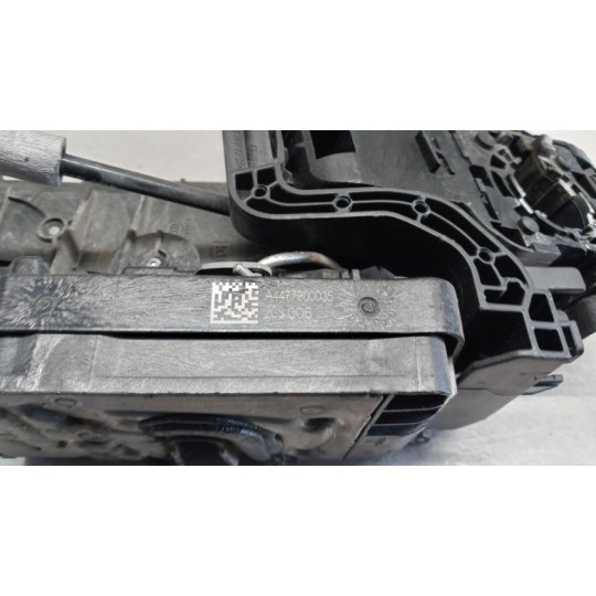 SERRATURA SCROCCO MERCEDES-BENZ van Vito-V (W447) 2014>2019 usato