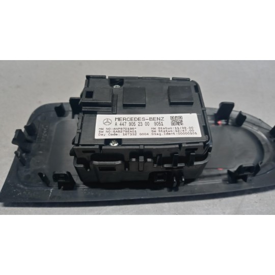 INTERRUTTORI E PULSANTI ALZAVETRI MERCEDES-BENZ van Vito-V (W447) 2014>2019 usato