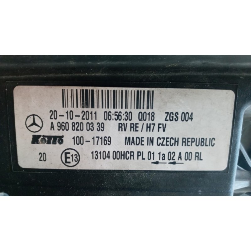 MERCEDES-BENZ truck FARO ANTERIORE DESTRO MERCEDES-BENZ truck Actros euro 5 2008>2013 usato