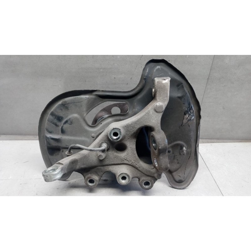 MERCEDES-BENZ MONTANTE COMPLETO SINISTRO MERCEDES-BENZ Classe C (W204) 2011>2015 usato