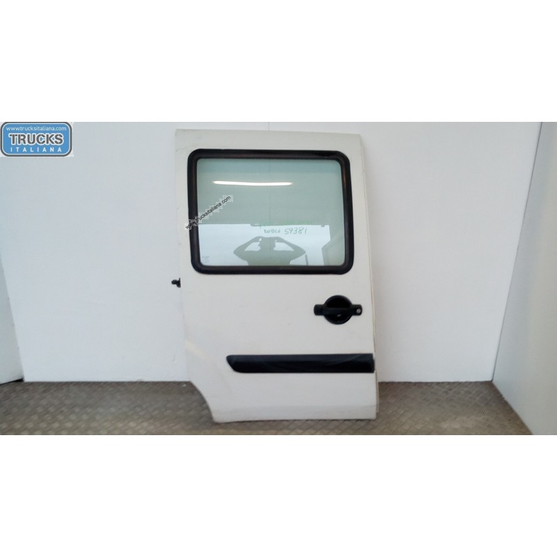 FIAT PORTACARICO SCORREVOLE DESTRO FIAT Doblo' 2005>2009 usato