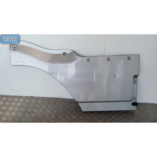 SOTTOPORTA ANT.SX MERCEDES-BENZ truck Actros 1997>2003 usato