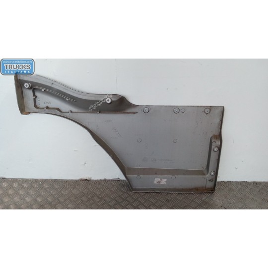 SOTTOPORTA ANT.DX MERCEDES-BENZ truck Actros 1997>2003 usato