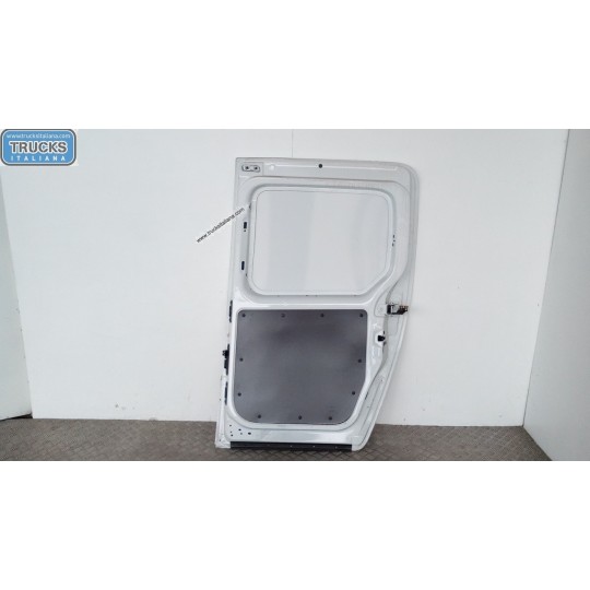 PORTACARICO SCORREVOLE DESTRO RENAULT Kangoo 2013>2021 usato