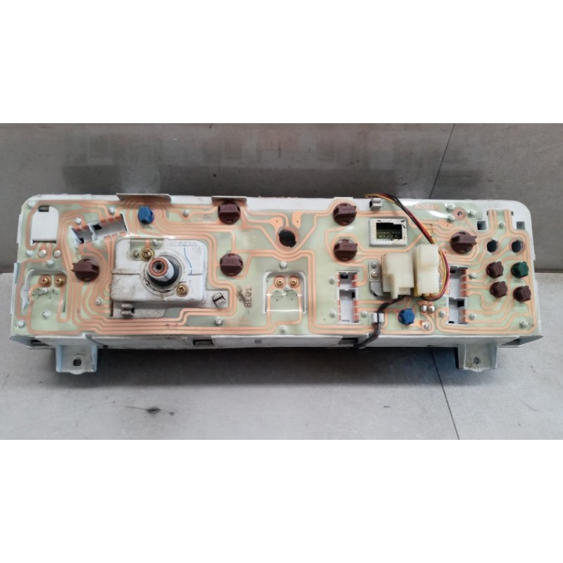 NISSAN QUADRO STRUMENTI NISSAN King Cab 1988>1998 usato
