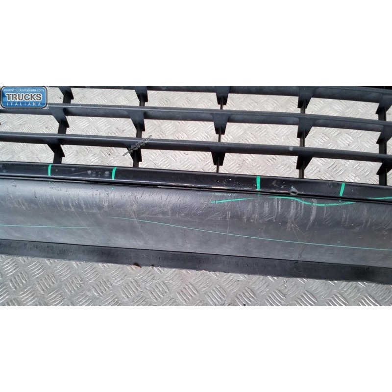 VOLKSWAGEN FRONT BUMPER VOLKSWAGEN Golf Plus 2004>2008 used