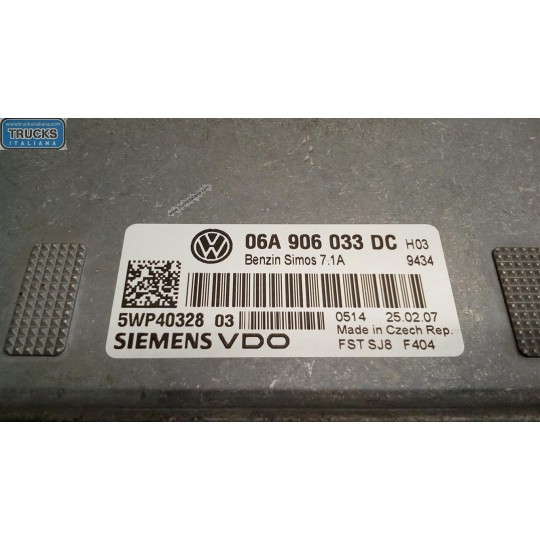 CENTRALINA MOTORE VOLKSWAGEN Golf Plus 2004>2008 usato