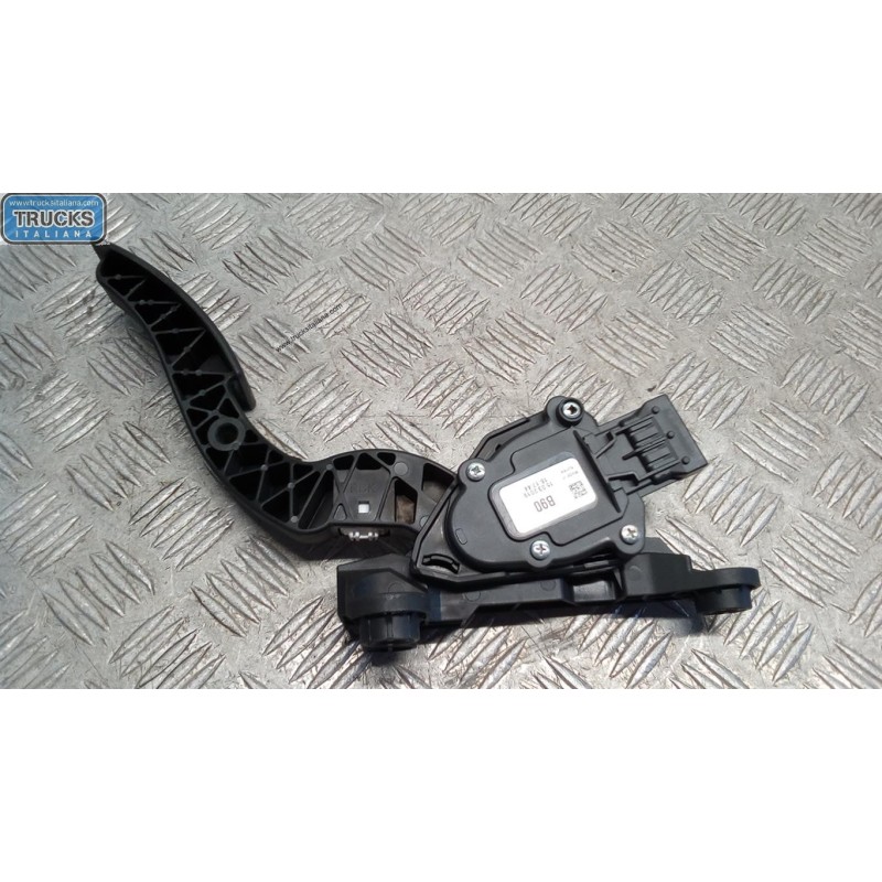 HYUNDAI ELETRONIC THROTTLE PEDAL  HYUNDAI i10 2017>2019 used