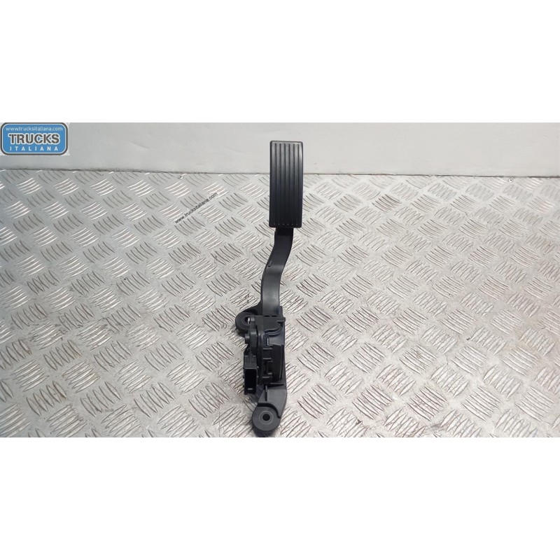 HYUNDAI PEDALE ACCELERAZIONE ELETTRONICO HYUNDAI i10 2017>2019 usato