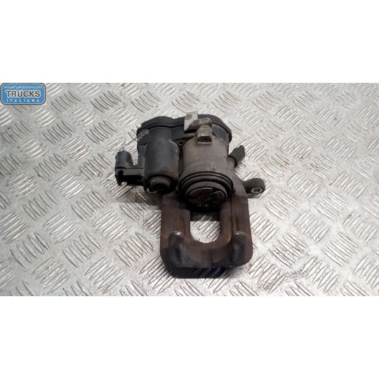 PINZA POSTERIORE SINISTRA BMW Serie X3 (F25) 2010> usato