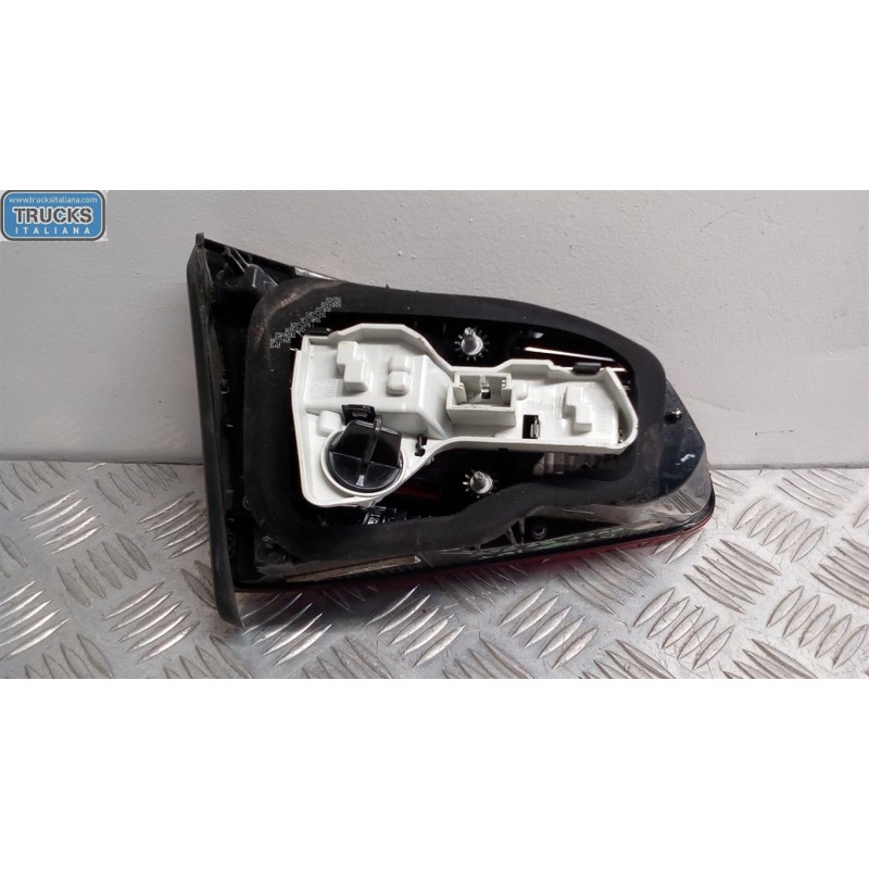 VOLKSWAGEN FARO POSTERIORE INTERNO DESTRO VOLKSWAGEN Golf 7 2012>2016 usato
