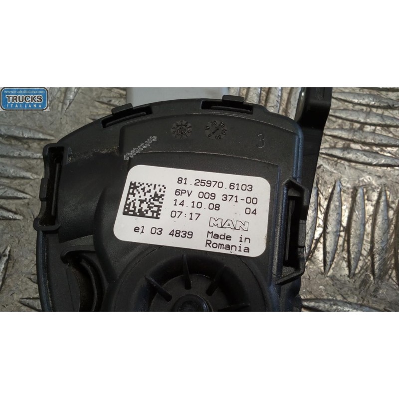 MAN ELETRONIC THROTTLE PEDAL  MAN TGL used