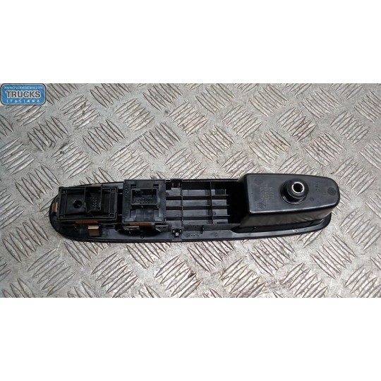 VARIOUS SWITCHES AND BUTTONS A
 LANCIA Ypsilon 2015> used