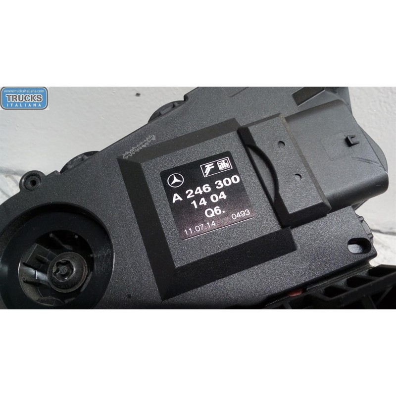 MERCEDES-BENZ ELETRONIC THROTTLE PEDAL  MERCEDES-BENZ Classe A (W176) 2012>2014 used