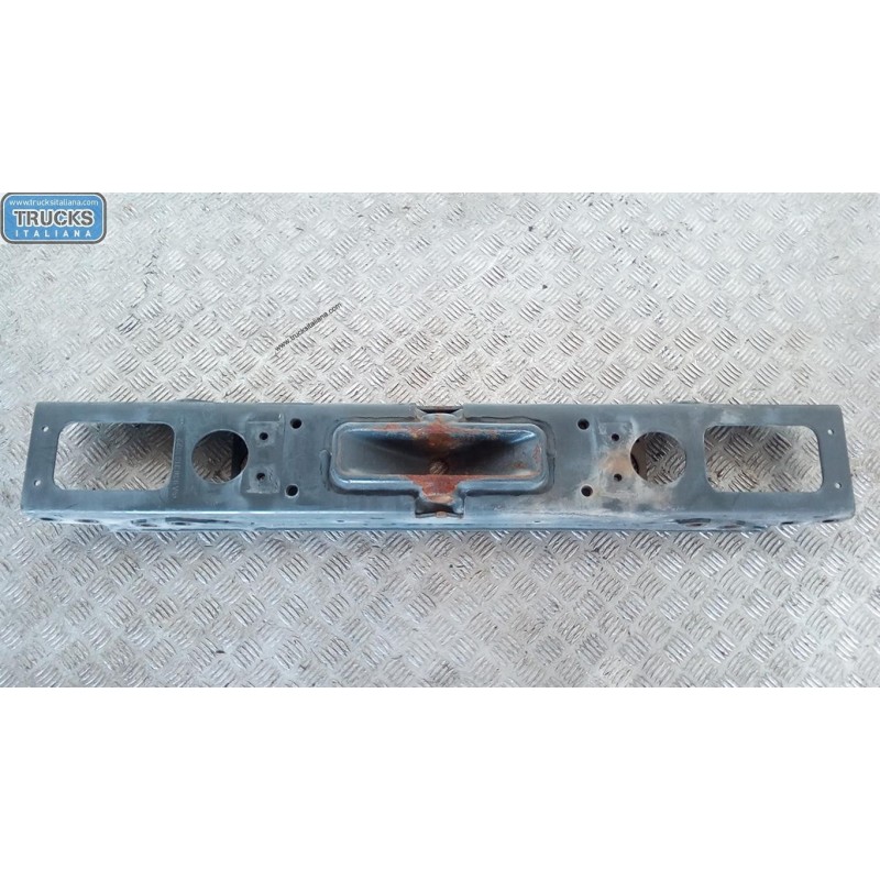 MERCEDES-BENZ truck TRAVERSA ANTERIORE PARAURTO MERCEDES-BENZ truck Actros euro 5 2008>2013 usato